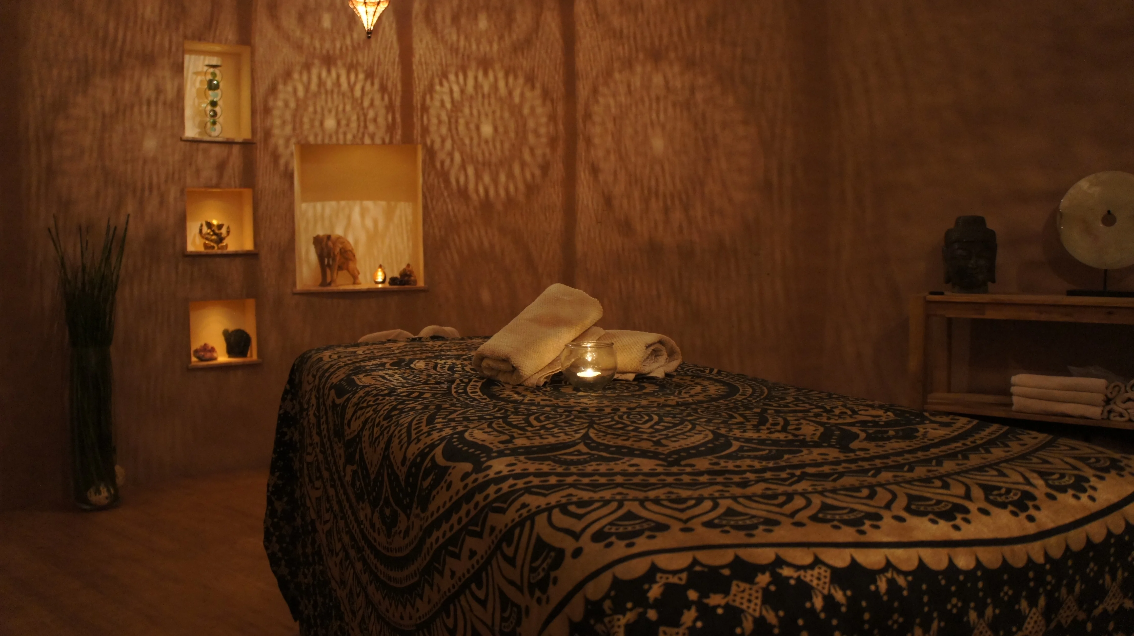 Ambiance Centre Om Shanti 8